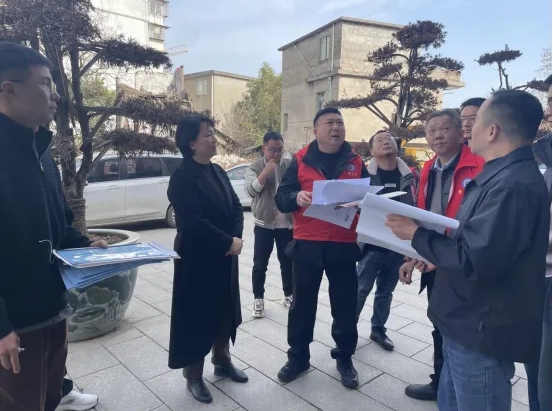 市古鎮(zhèn)投資公司現(xiàn)場聯(lián)動辦公，解決項目辦證難題