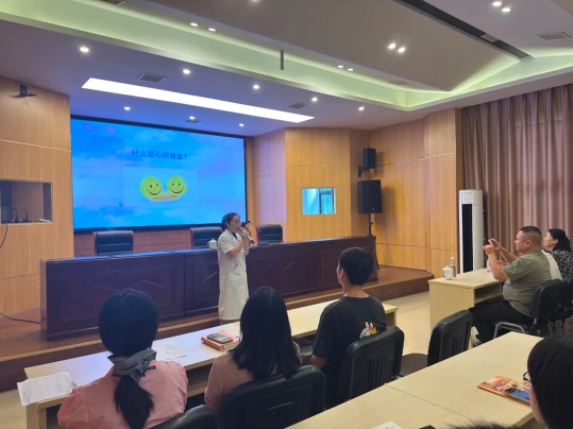 市古鎮(zhèn)投資公司工會(huì)開展健康知識(shí)培訓(xùn)活動(dòng)